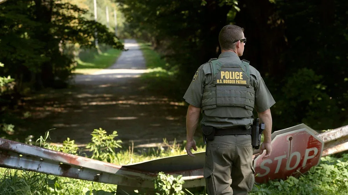 Border Patrol Reports Sharp Drop in Crossings This Quarter