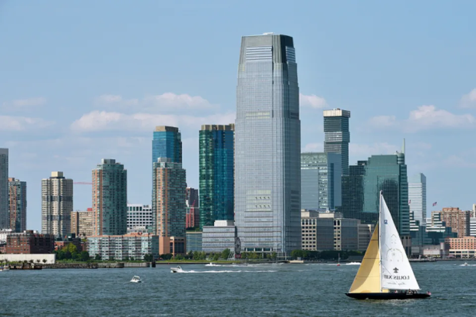 Major Investment Banks Adjust Global Economic Growth Forecasts